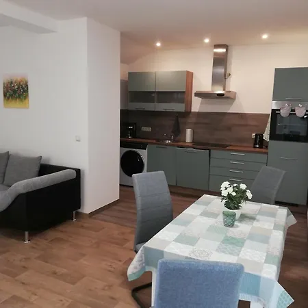 Appartamento Ferienwohnung, Kurzzeit Wohnung, Monteurunterkunft *